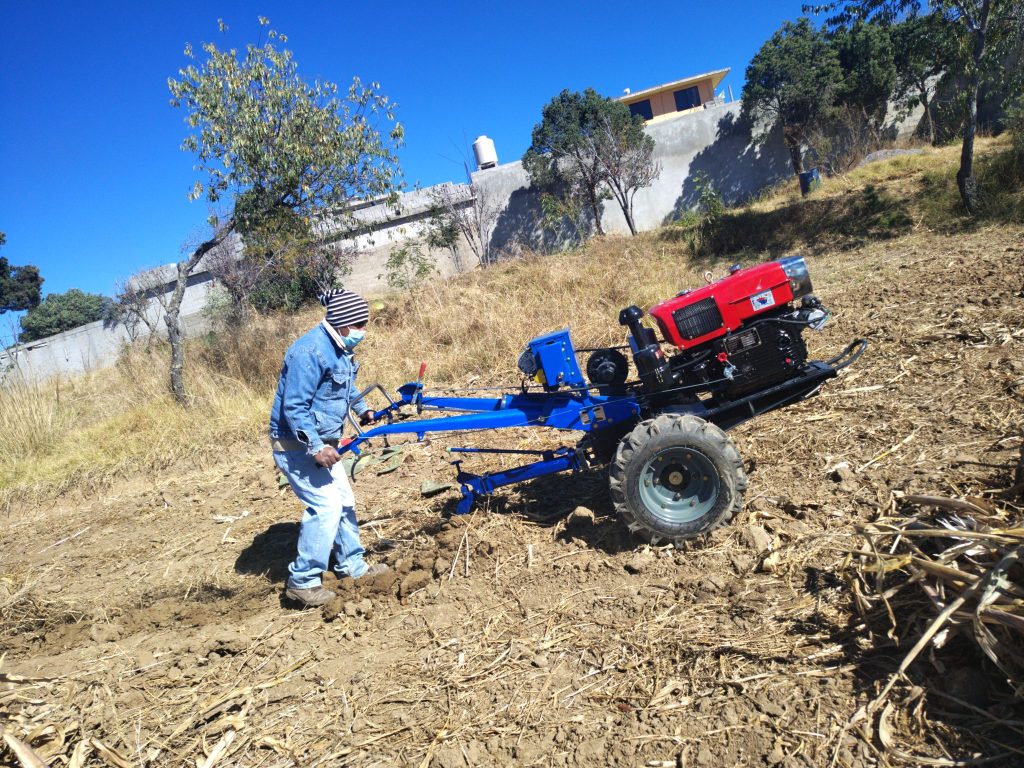 Qué es un Motocultor Agrícola