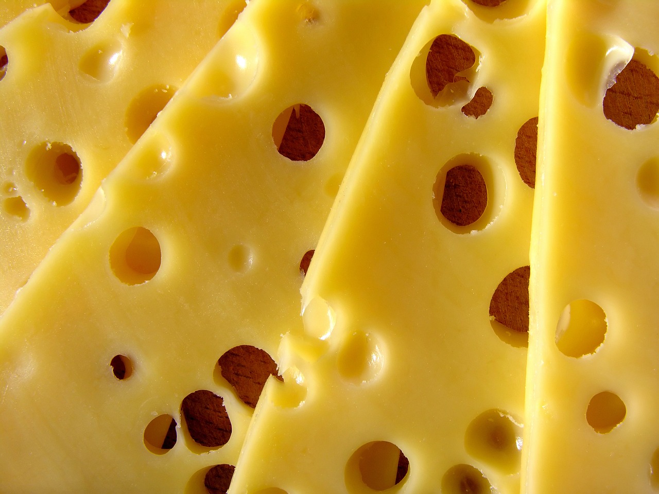Bacterias que producen ojos en el queso