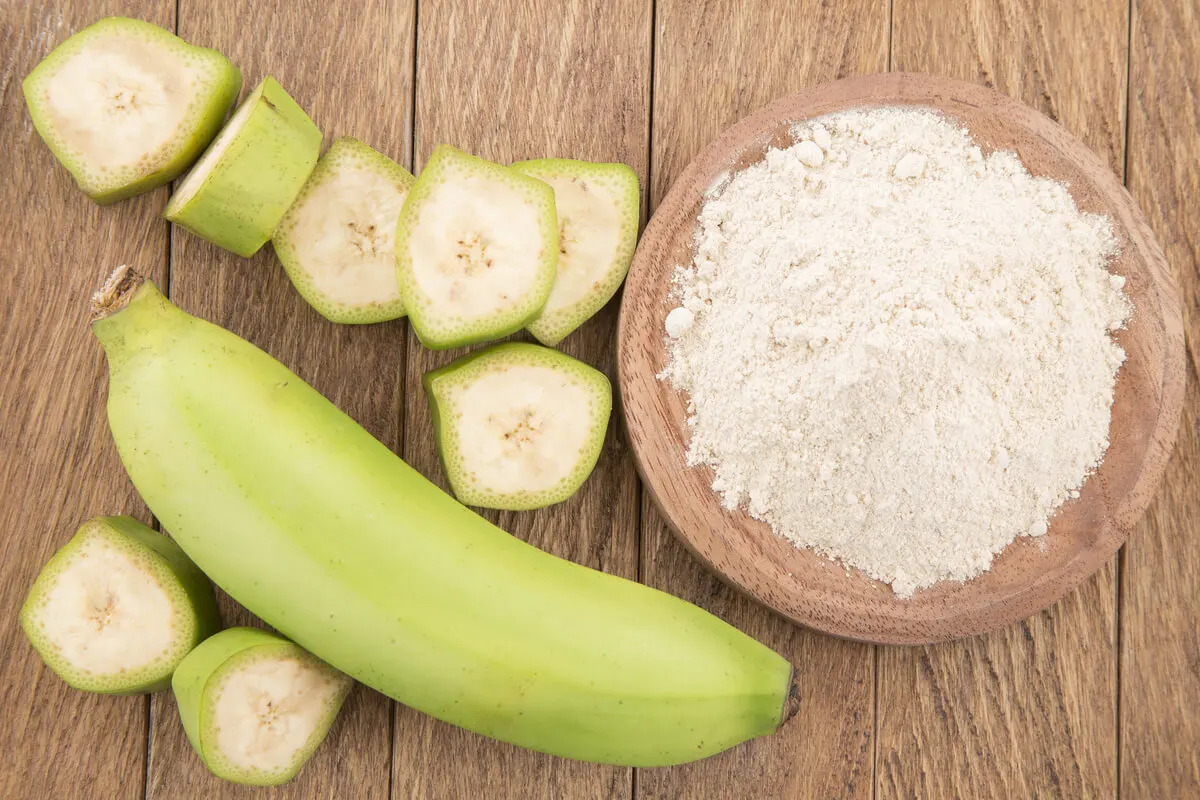 Cómo hacer harina de plátano casera y venderla con éxito
