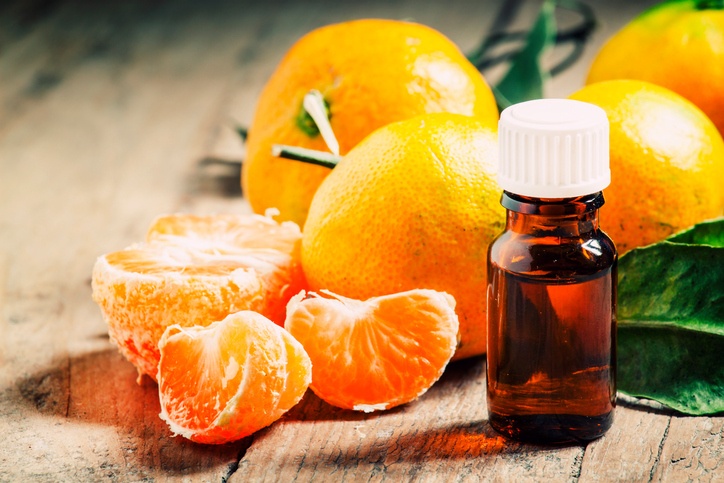 Aceite esencial por prensado en frío Aceite esencial por prensado en frío