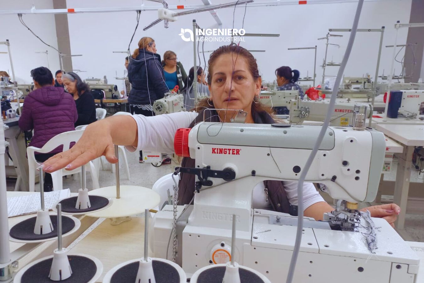 Máquina de coser industrial